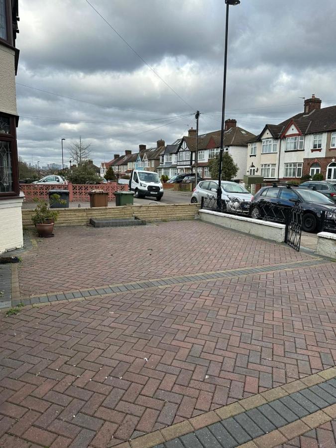Сasa de vacaciones Amazing And Romantic O2 Arena 4 Bedrooms House Free Parking Londres
